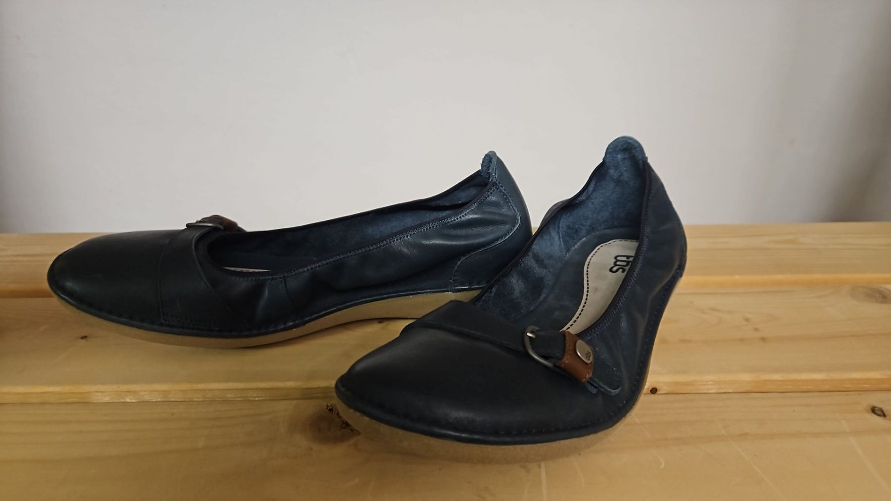 TBS Scarpe da donna: schöne blaue Ballerinas – Nuovo (secondo la descrizione) da Brunnen venduto da Wrango