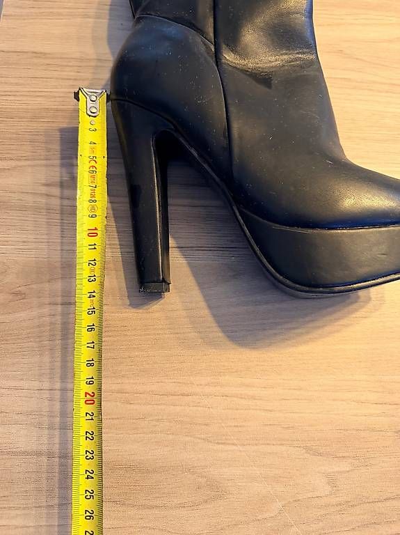Scarpe da donna: Stiefel mit breitem Absatz – Usato da Bözberg venduto da van_52qk 2