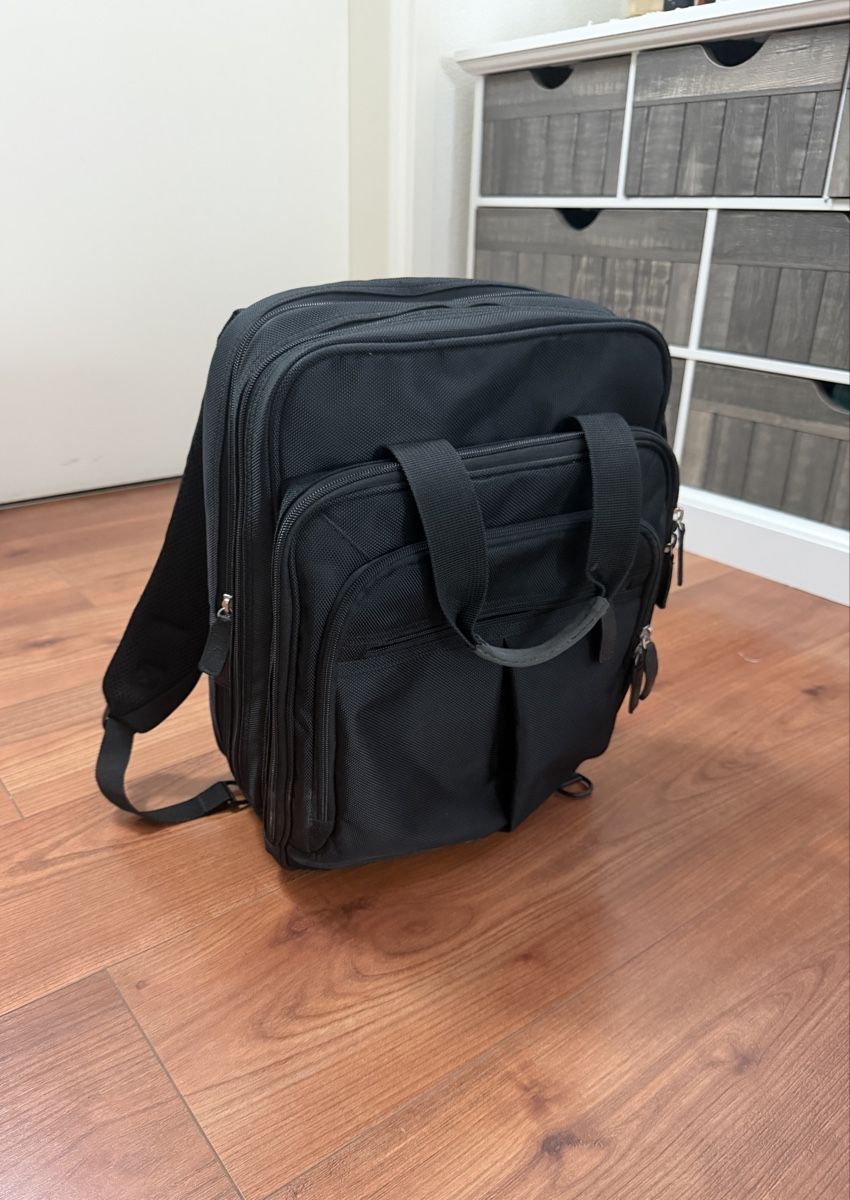 Bugatti Zaini: Bugatti Business Rucksack - Gute Kondition – Usato da Dänikon ZH venduto da RAFIMIKI