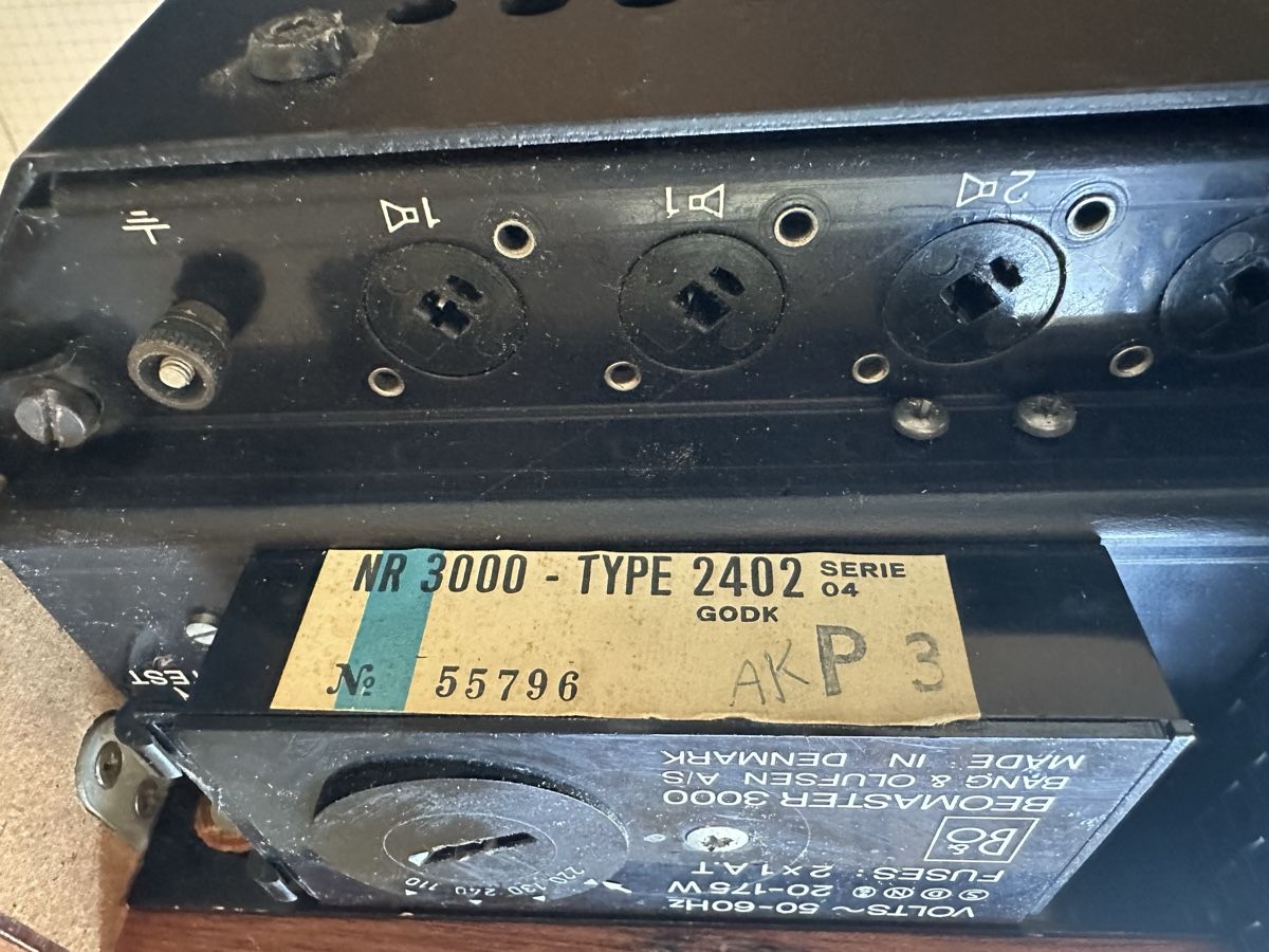 Bang & Olufsen Radios: Beomaster 3000 – Defekt aus Au ZH von Gresco 2