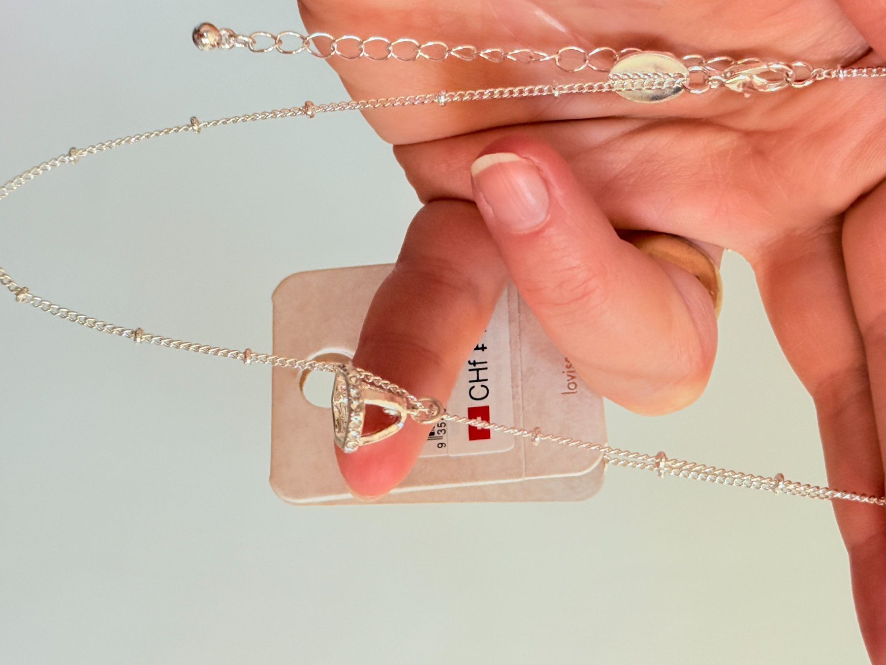 Catenine: Collier  avec pendentif triangle et brillants✨ – Nuovo (secondo la descrizione) da Genève venduto da AGBERG 5