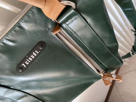 7 Clouds Blachen Tasche Jelena Swiss Design NP Fr. 159.-