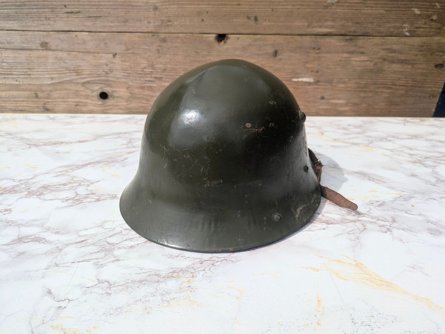 Uniformi & Effetti personali: Bulgarischer Stahlhelm M36 Typ C – Usato da Buttisholz venduto da SoldatenKammer 6