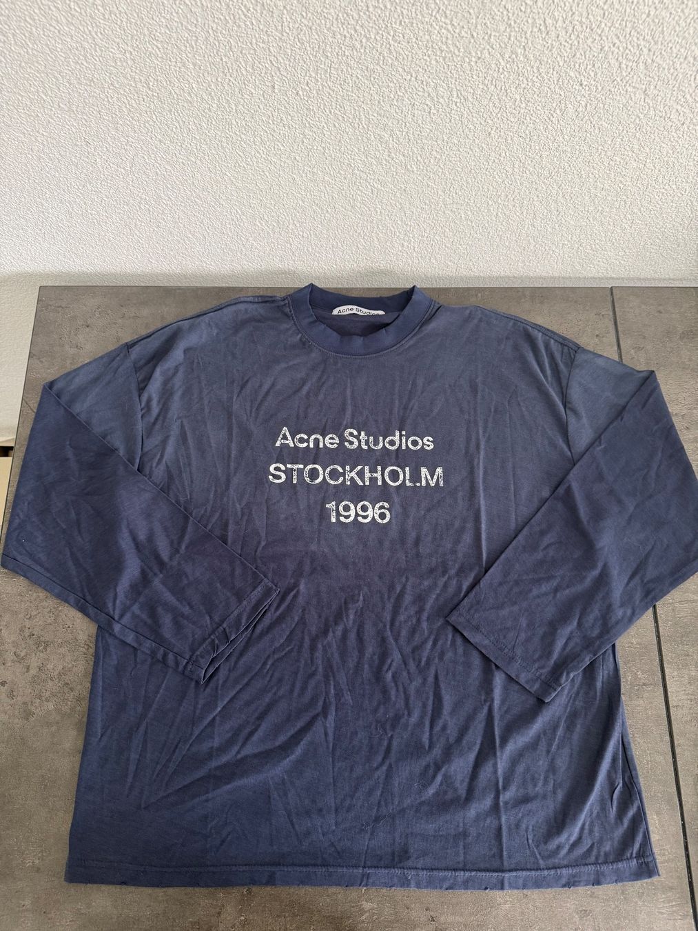 Acne Studios T-shirt: Blue Acne Studios longsleeve XL – Nuovo (secondo la descrizione) da Allschwil venduto da Loriclothes