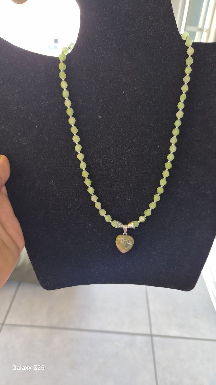 Catenine: Halskette. Peridot und Unakit – Nuovo (secondo la descrizione) da Oberglatt ZH venduto da nat_c6k7