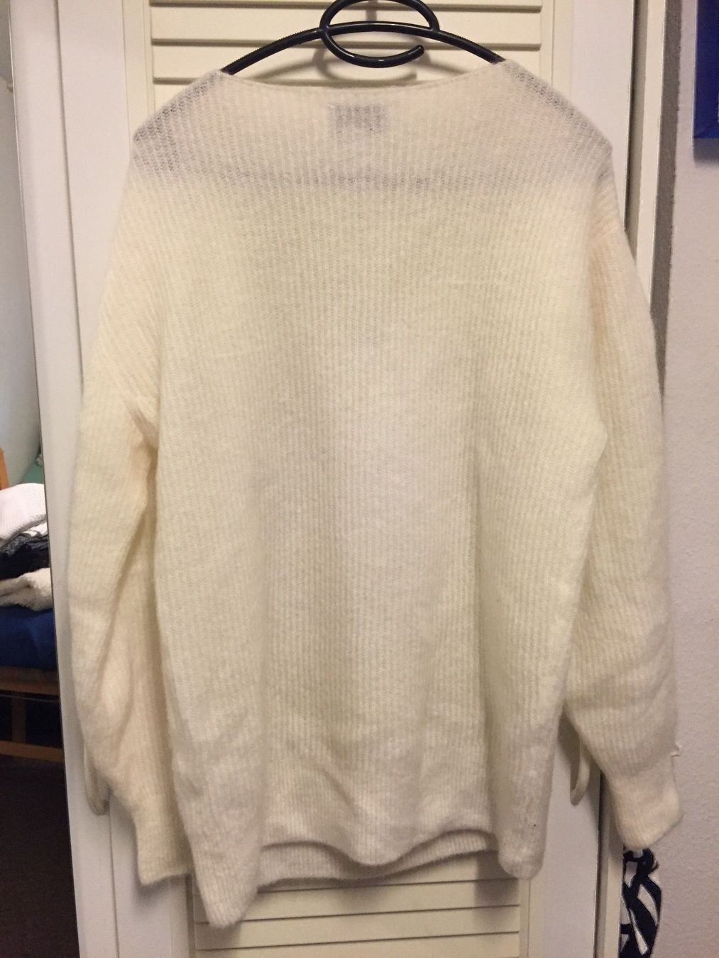 Top: Damen Pullover &other Stories – Usato da Basel venduto da Robyn20 1