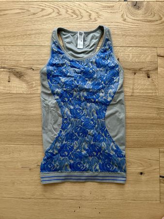 Stella McCartney Fitness Top Size S