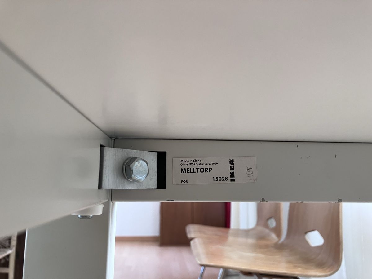Tables: Esstisch Klein IKEA Melltorp Weiss – D'occasion à Dättwil AG par Datura 3