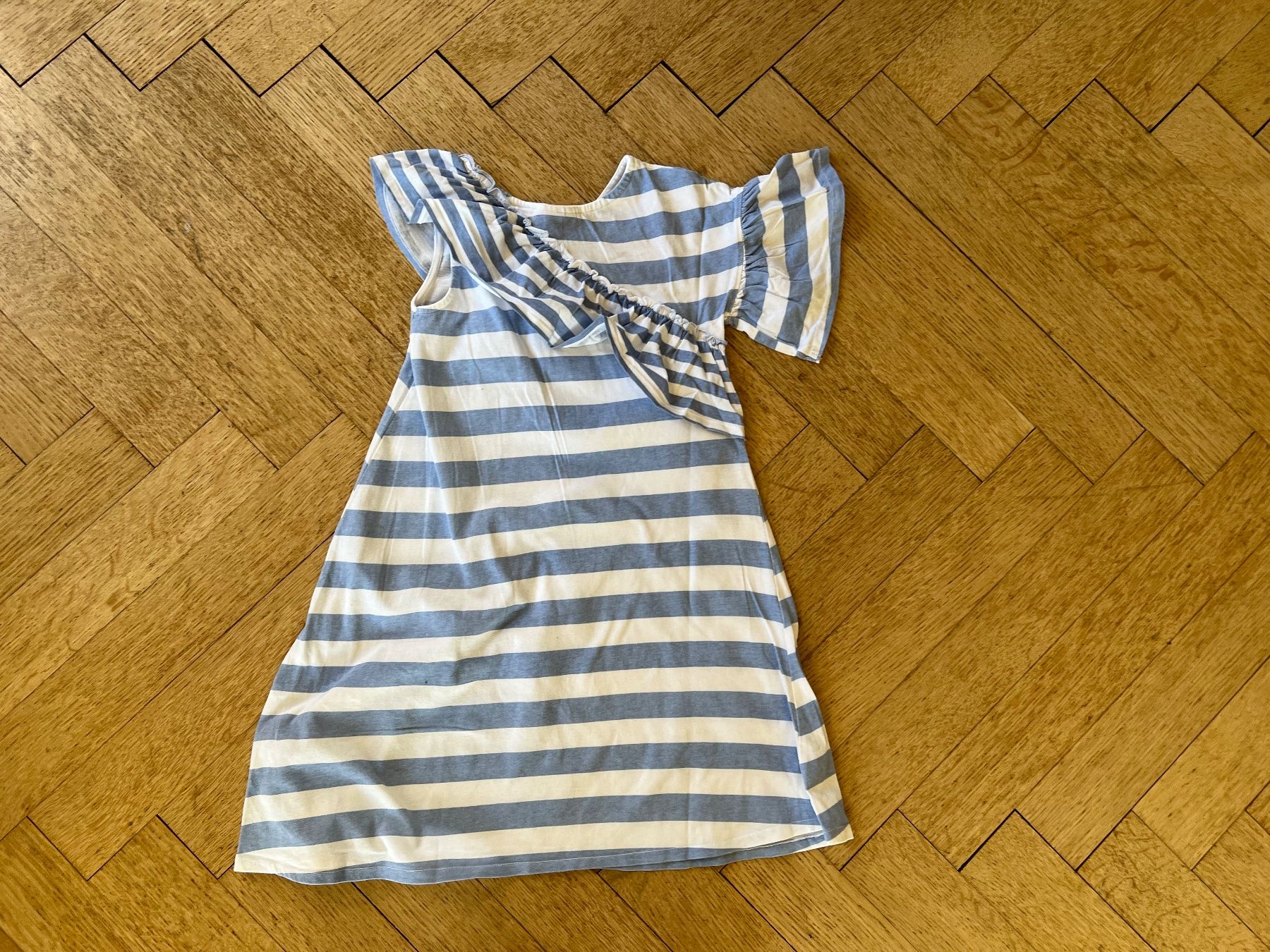 Vestiti & Gonne: Kleid Brums 128 – Usato da Beinwil am See venduto da brigittehug 2