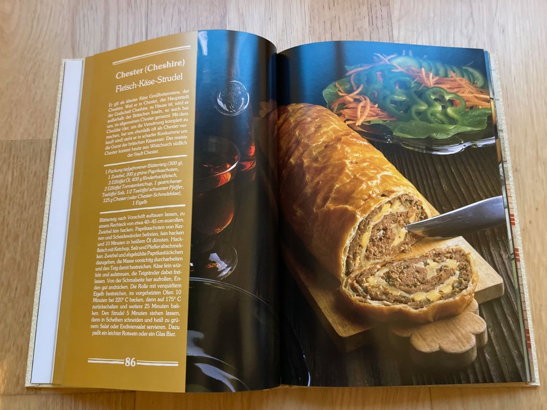 Libri: Zwei Kochbücher: Brot und Käse – Nuovo (secondo la descrizione) da Basel venduto da Eleonora3 3