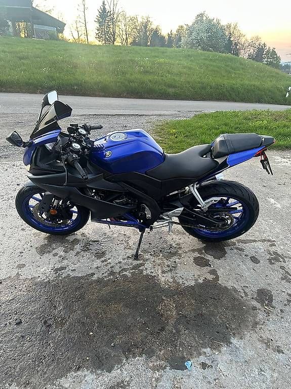 Strada: Yamaha Yzfr 125ccm – Usato da Horgen venduto da padiowsi 4
