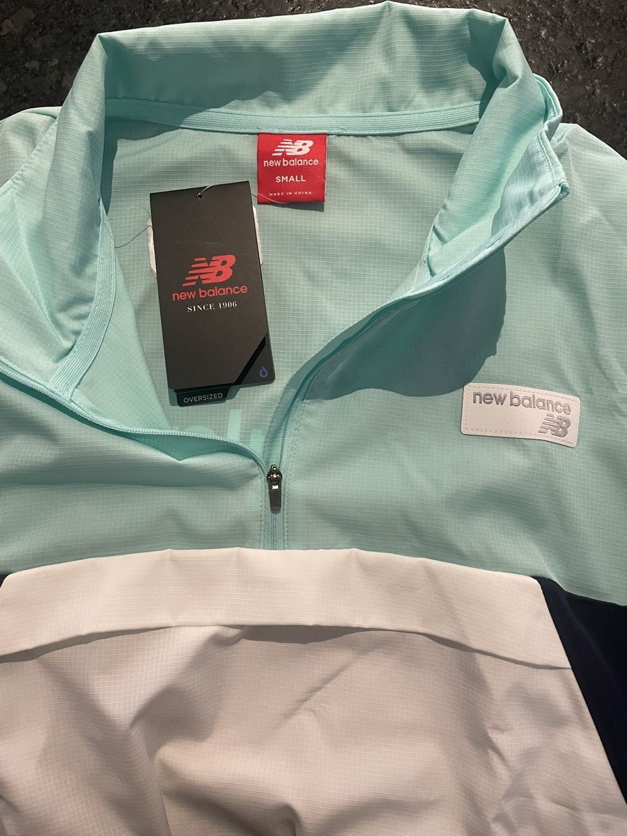 New Balance Jacken: New Balance Jacke, Gr. S, Neu! – Neu (gemäss Beschreibung) aus Oeschgen von VKTR 5