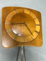 Wanduhr aus Holz mit Pendel revidiert guter Zustand