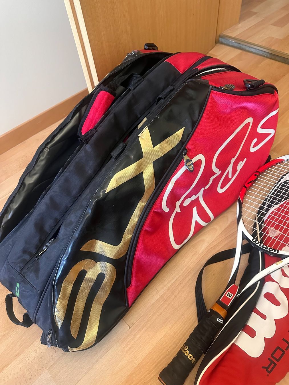 Wilson Racchette: Wilson K Factor Tennisschläger mit Roger-Federer-Autogramm – Usato da Niederwangen BE venduto da poo_jwh7 4