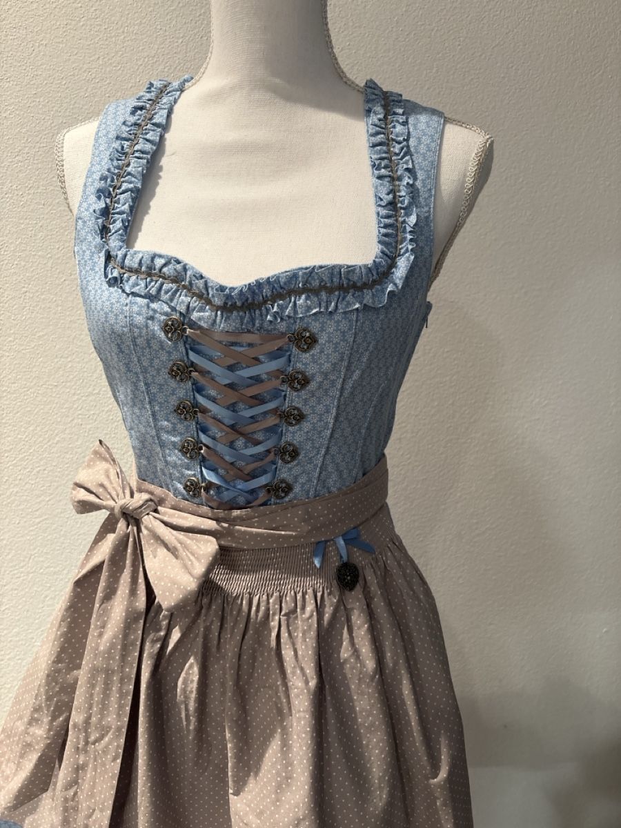 Robes: Schönes Dirndl  – D'occasion à Wiesendangen par Powersandra03 1