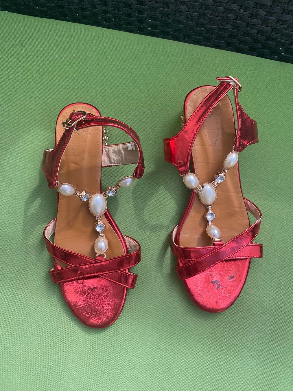 Scarpe da donna: SUMMERTIME - stylischer Sommerschuh mit Perlen, rot, 39 – Usato da Winkel venduto da ferrari2022 2
