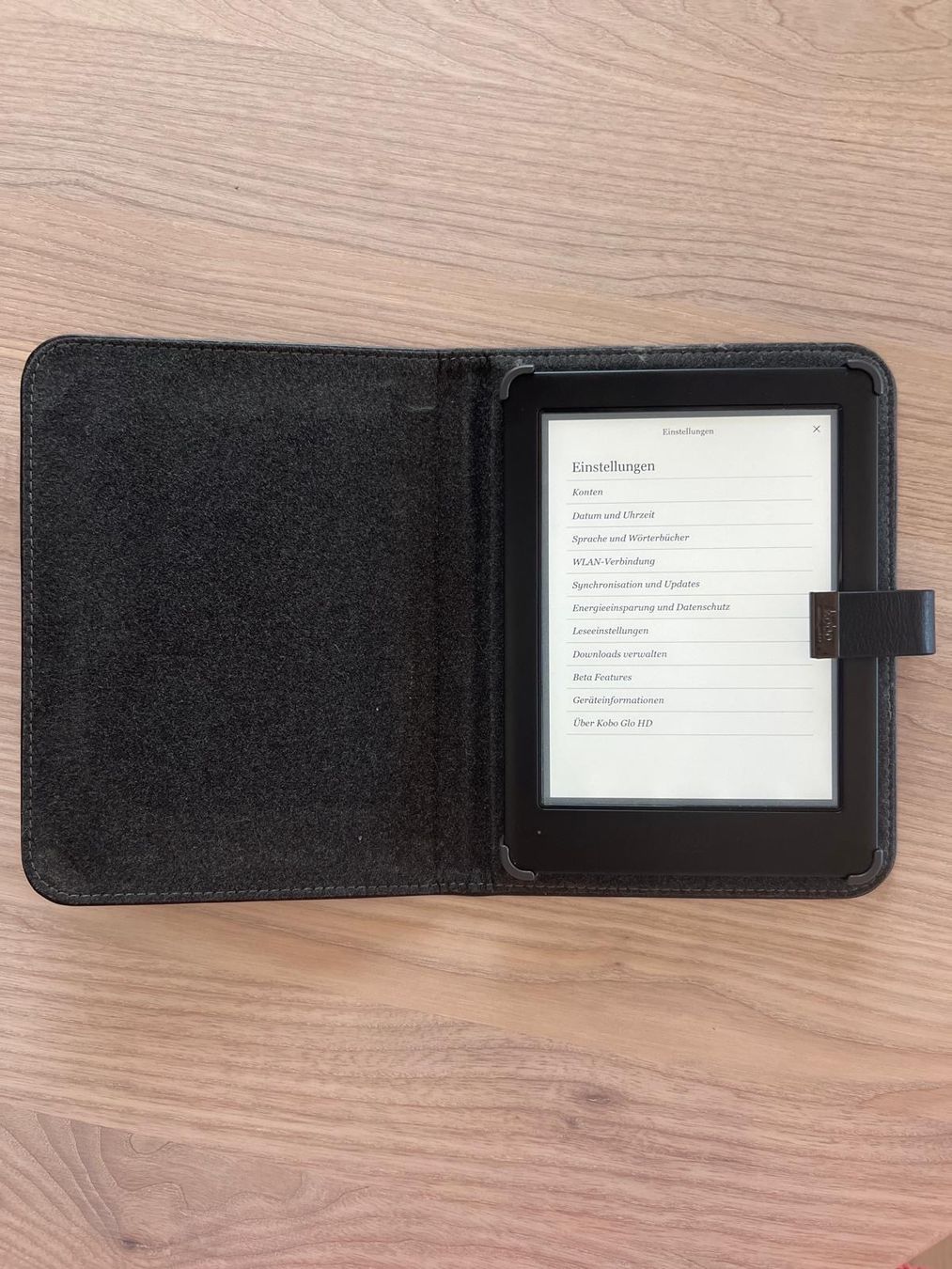 Kobo Tablet PC: eReader Kobo Glo HD mit Hülle – Usato da Bonaduz venduto da Luckymoss