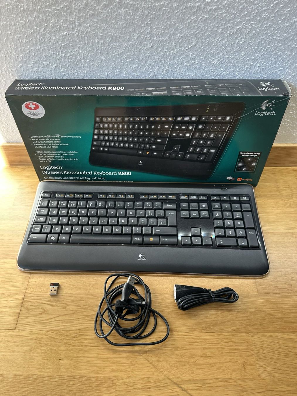 Logitech Tastaturen: Logitech K800 Wireless Illuminated Keyboard – Gebraucht aus Basel von Dudu00 3