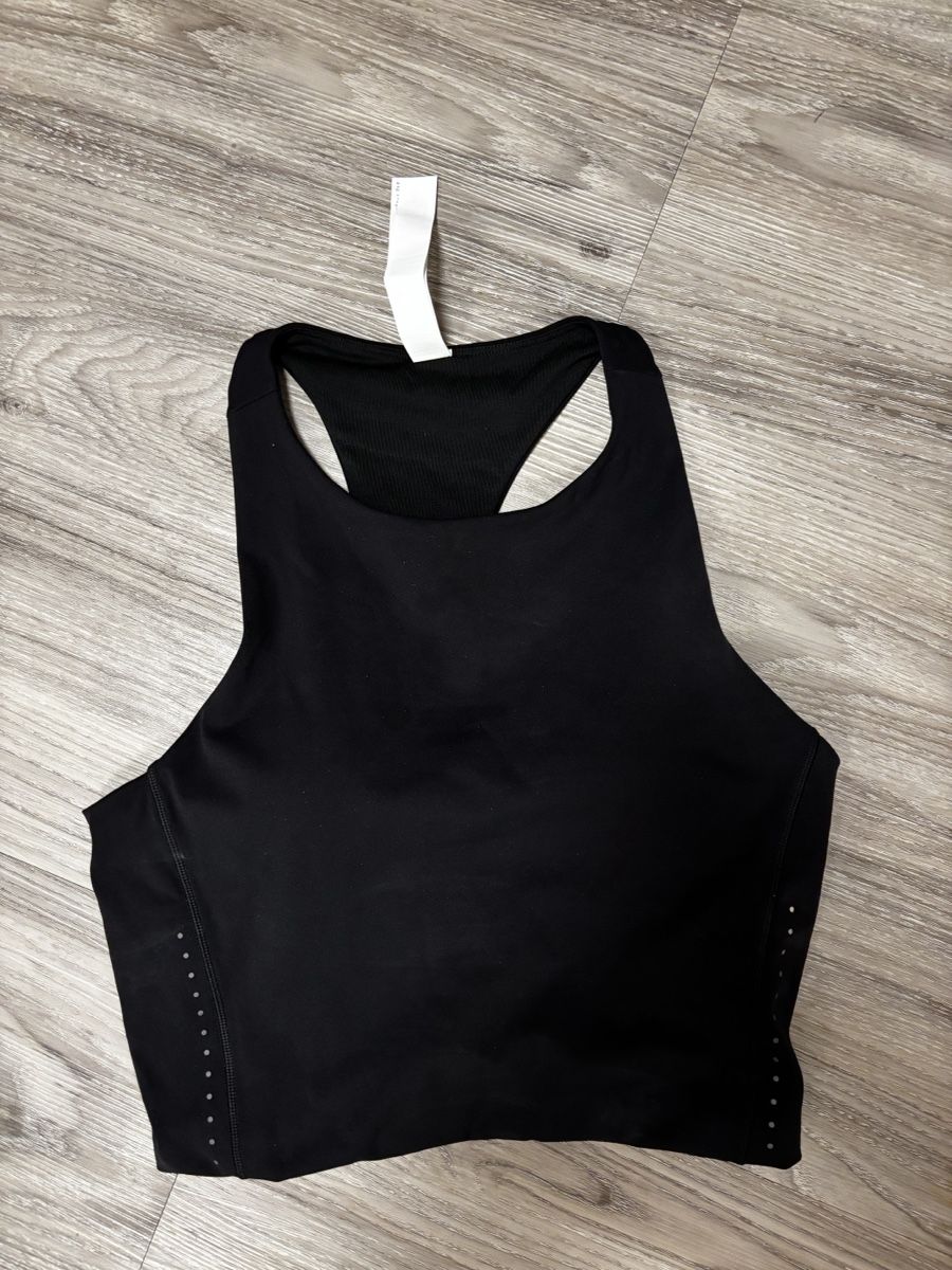 Lululemon Top: Swift Speed Cropped Tank Lululemon Gr 8 – Nuovo e nell'imballaggio originale da Gossau SG venduto da Swisslady25