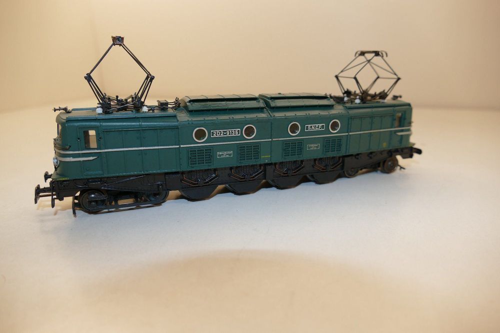 Jouef Champagnole 8483 Ho Sncf Loco Electrique 2D2 9135 Vert Eclairage