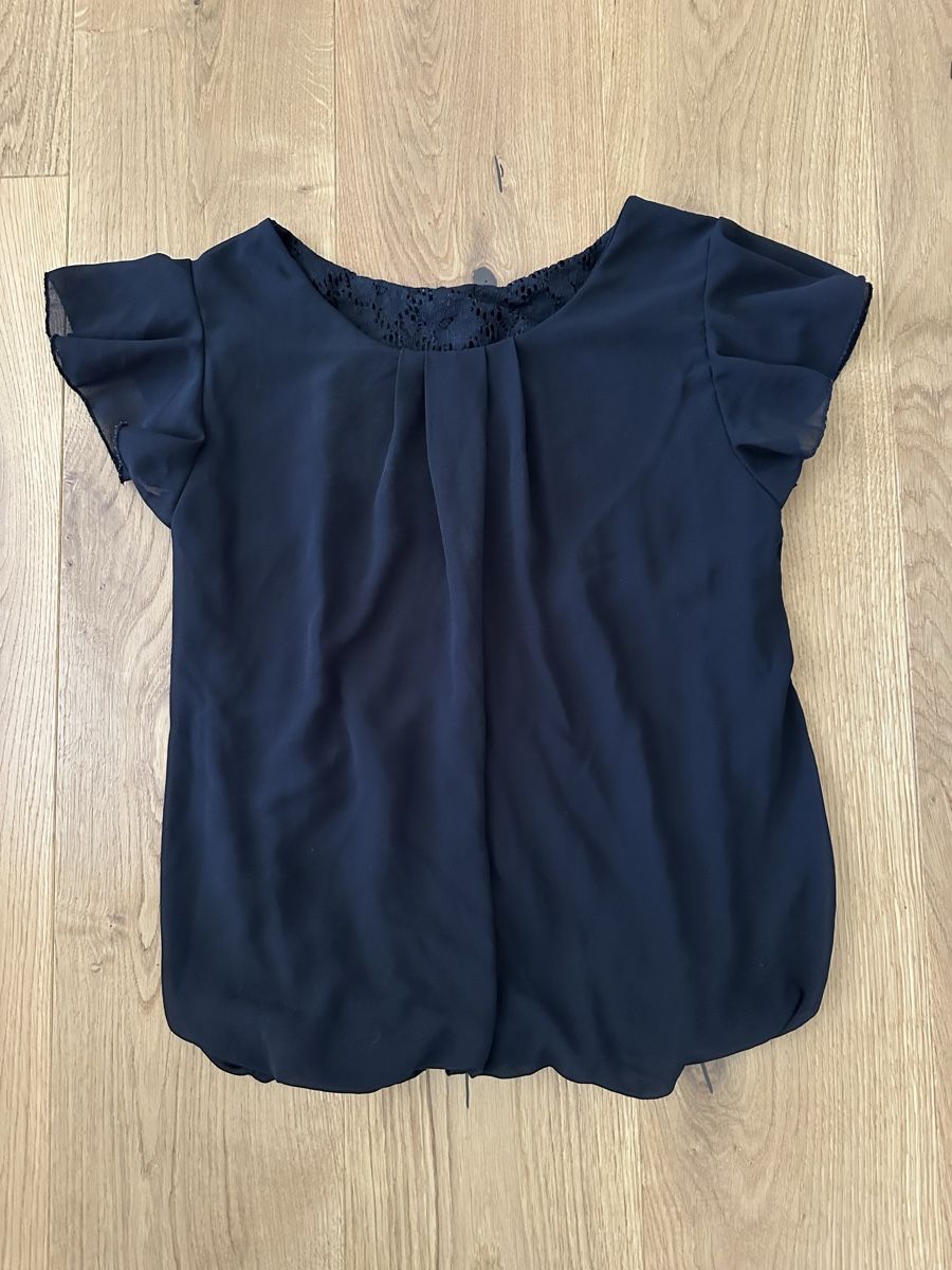 Camicette: Schönes, elegantes, schwarzes Top – Usato da Bern venduto da han_v82v