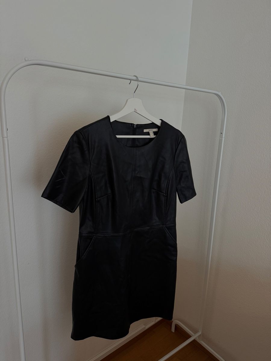 Esprit Vestiti: Schwarzes Kleid in Lederoptik – Usato da Zürich venduto da s.o13
