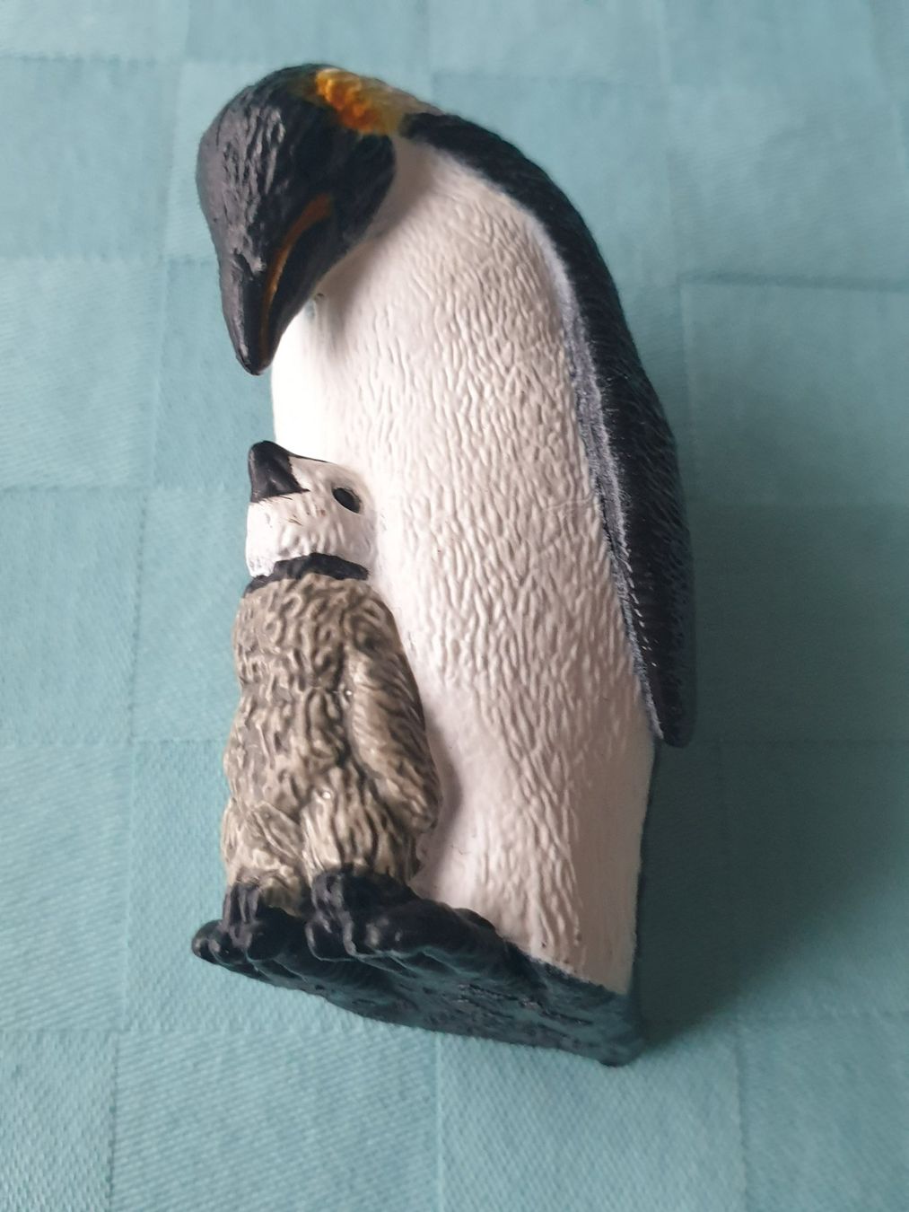Schleich Statuette: Kaiserpinguin Pinguin mit Jungem Schleich Figur – Usato da Mörschwil venduto da spirspi 1