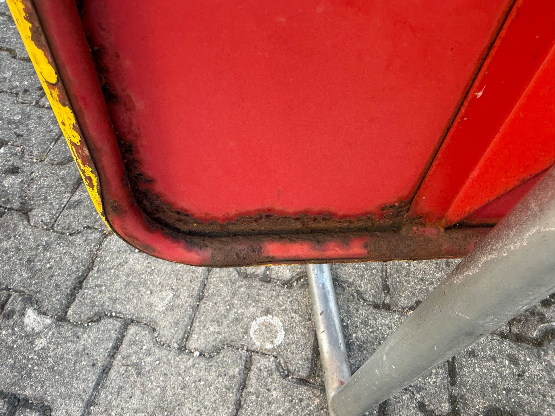 Tavoli: Klapptisch // Bigla – Usato da Schinznach-Dorf venduto da mix 8