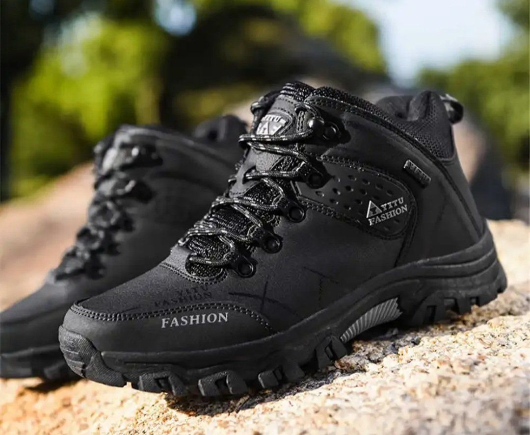 Herrenschuhe: Neu!!! Winter Trekkingschuhe Herren Gr. 45 – Neu (gemäss Beschreibung) aus Rotkreuz von