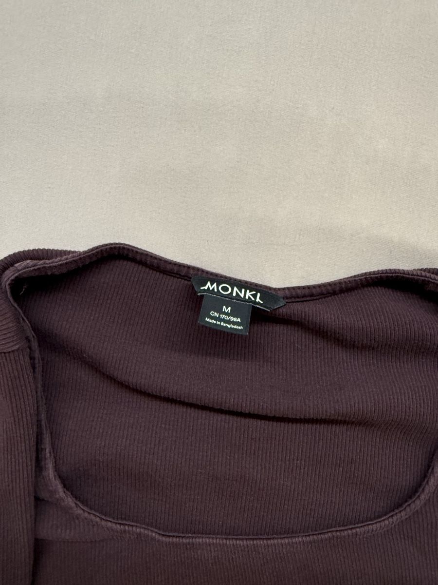Monki Tops: Top MONKI taille M prune – D'occasion à Granges VS par coraliegrd5 2
