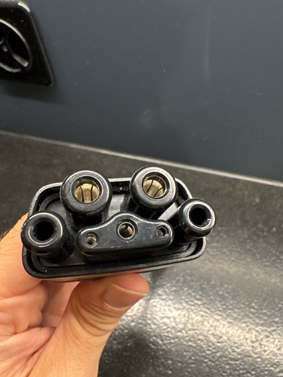 Lecteurs & Adaptateurs: Tesla Schweiz-Adapter CH – Neuf (Voir description) à Gossau ZH par che_q7f9 3