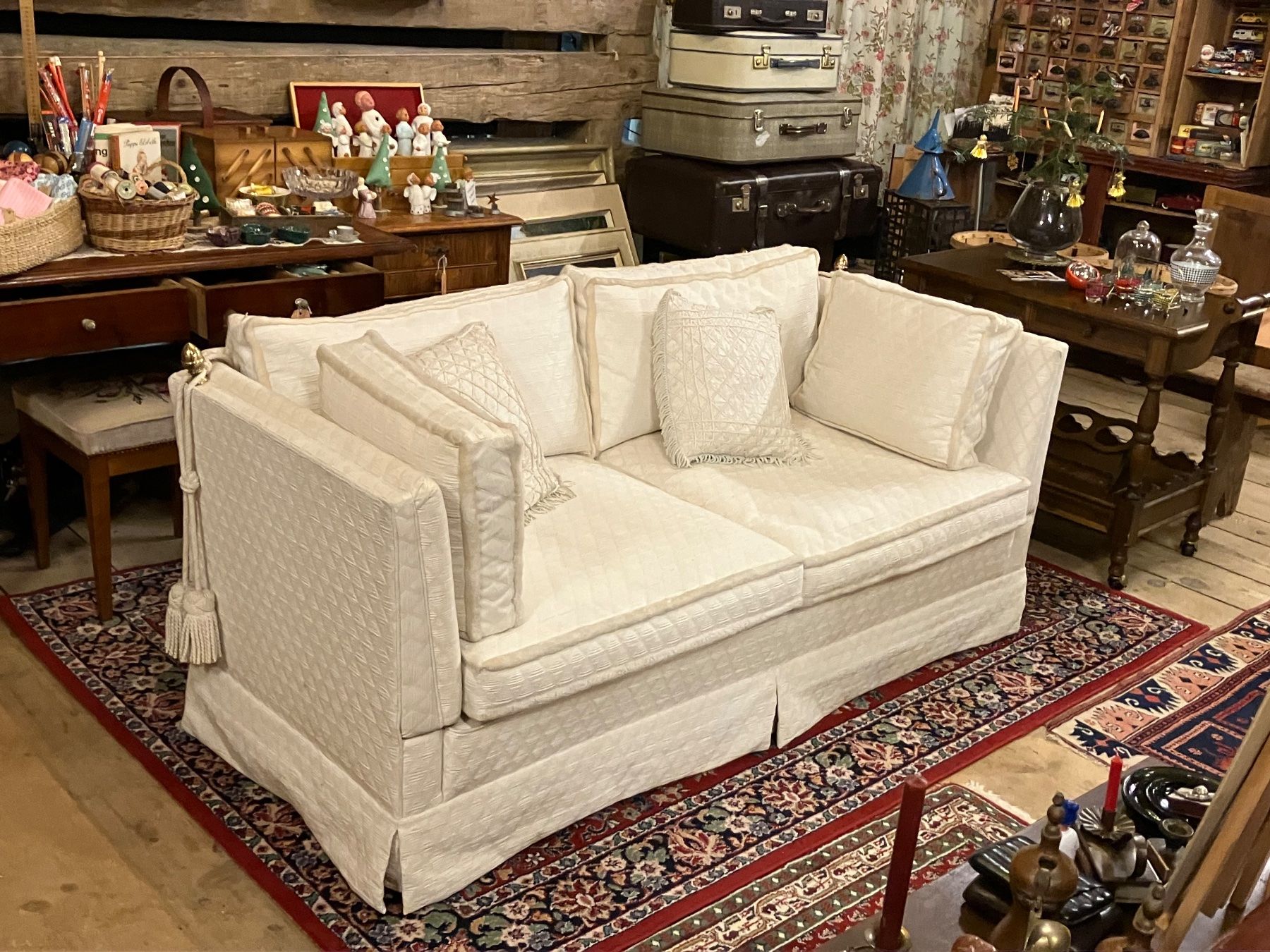 Divani: Stoff Sofa – Usato da Goldau venduto da Taburettli_Brocante 1