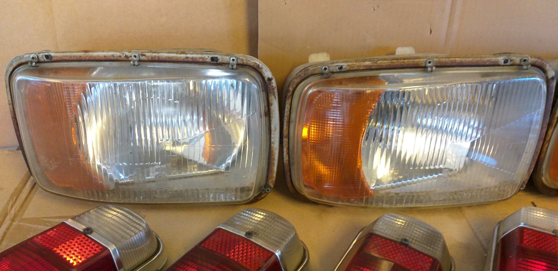 NSU Tutti pezzi di ricambio auto: NSU PRINZ  OLDTIMER  PHARES ET FEUX – Usato da cortébert venduto da rlv 1