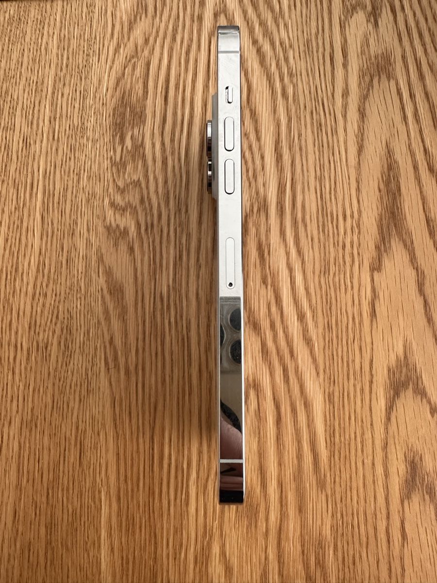 Apple Telefoni cellulari / Smartphones: iPhone 14 Pro Max 128gb – Usato da Märwil venduto da nic_yz5v 3