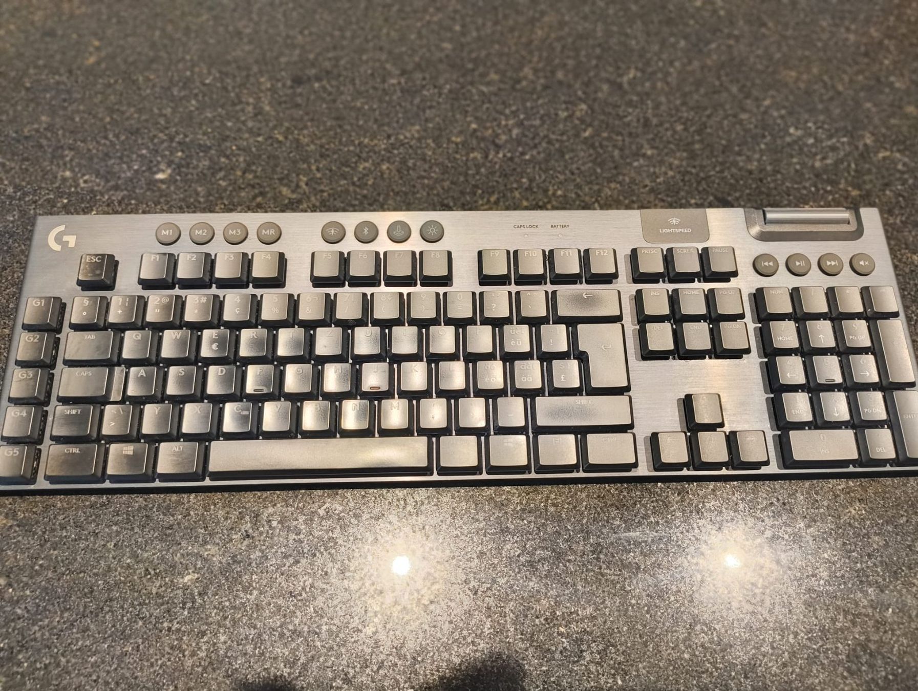 Logitech Tastiere: Logitech G915 LIGHTSPEED Wireless Mechanical Gaming Keyboard – Usato da Dagmersellen venduto da Sin2 3