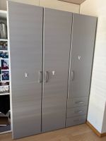 Kleiderschrank 3-tuerig mit Schubladen grau, Gebraucht