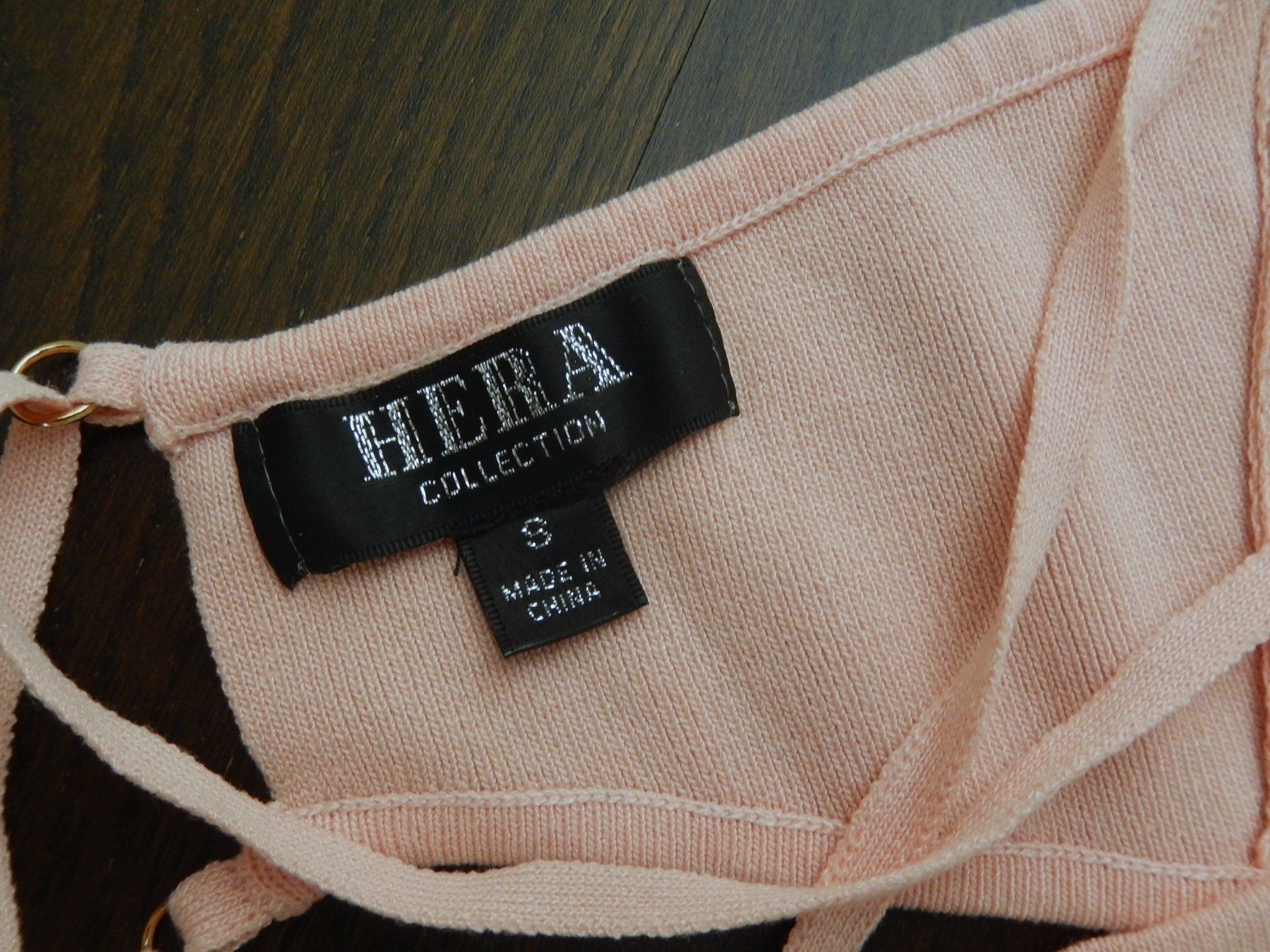 Vestiti: HERA COLLECTION Strickkleid mit Cut-Outs Gr. XS – Usato da Tuggen venduto da vivira 6