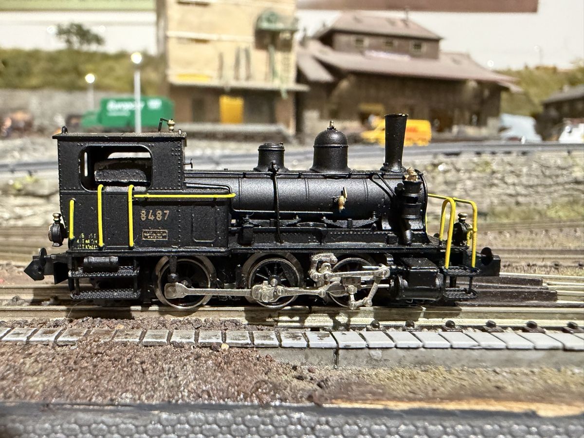 Lemaco Modelleisenbahnen: Lemaco SBB E 3/3  8487 – Gebraucht aus Pfäffikon ZH von HR89 3