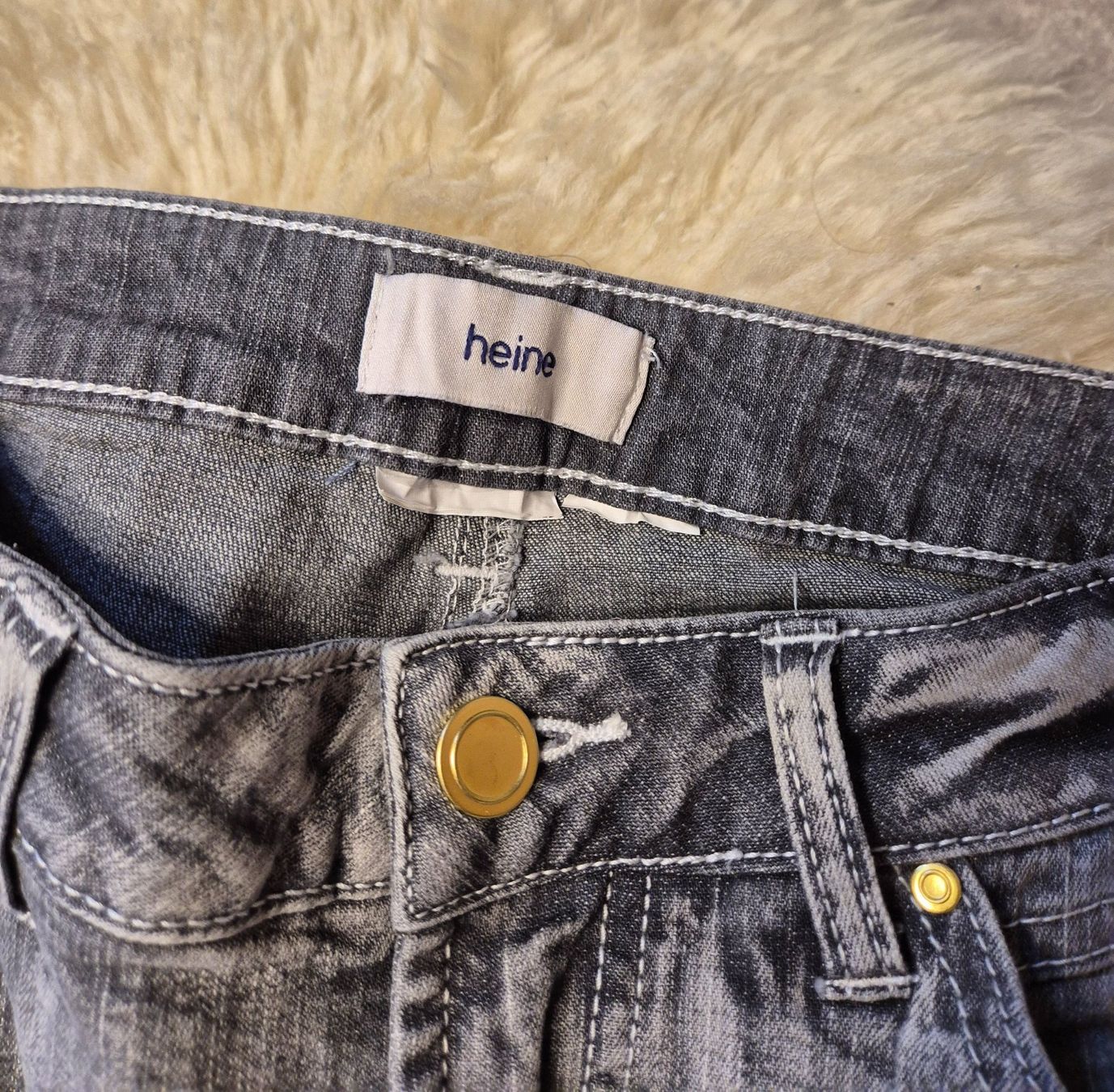 Heine Jeans: Jeans Heine – Usato da Leissigen venduto da ali_k9v8 2