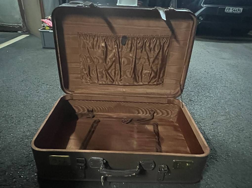 Valigie: Valise vintage – Usato da Bulle venduto da jerry67 1