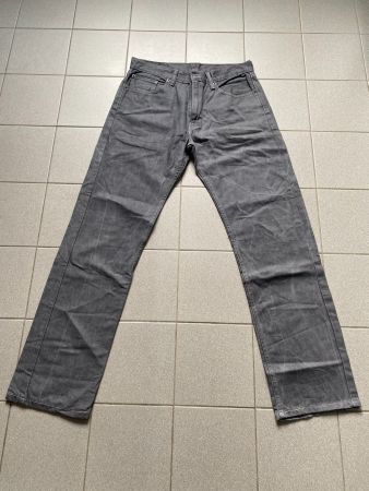 Levis 505 Jeanshose / W33 x L34 / Grau / Guter Zustand!