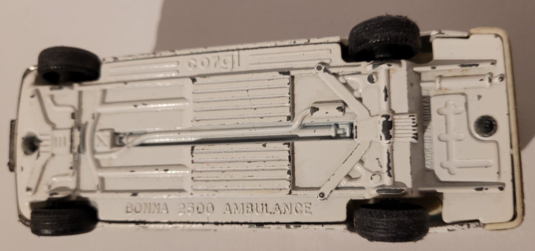 Corgi Toys Modellini d'auto: BONNA 2500 AMBULANCE - CORGI – Usato da Neftenbach venduto da Mador6 7