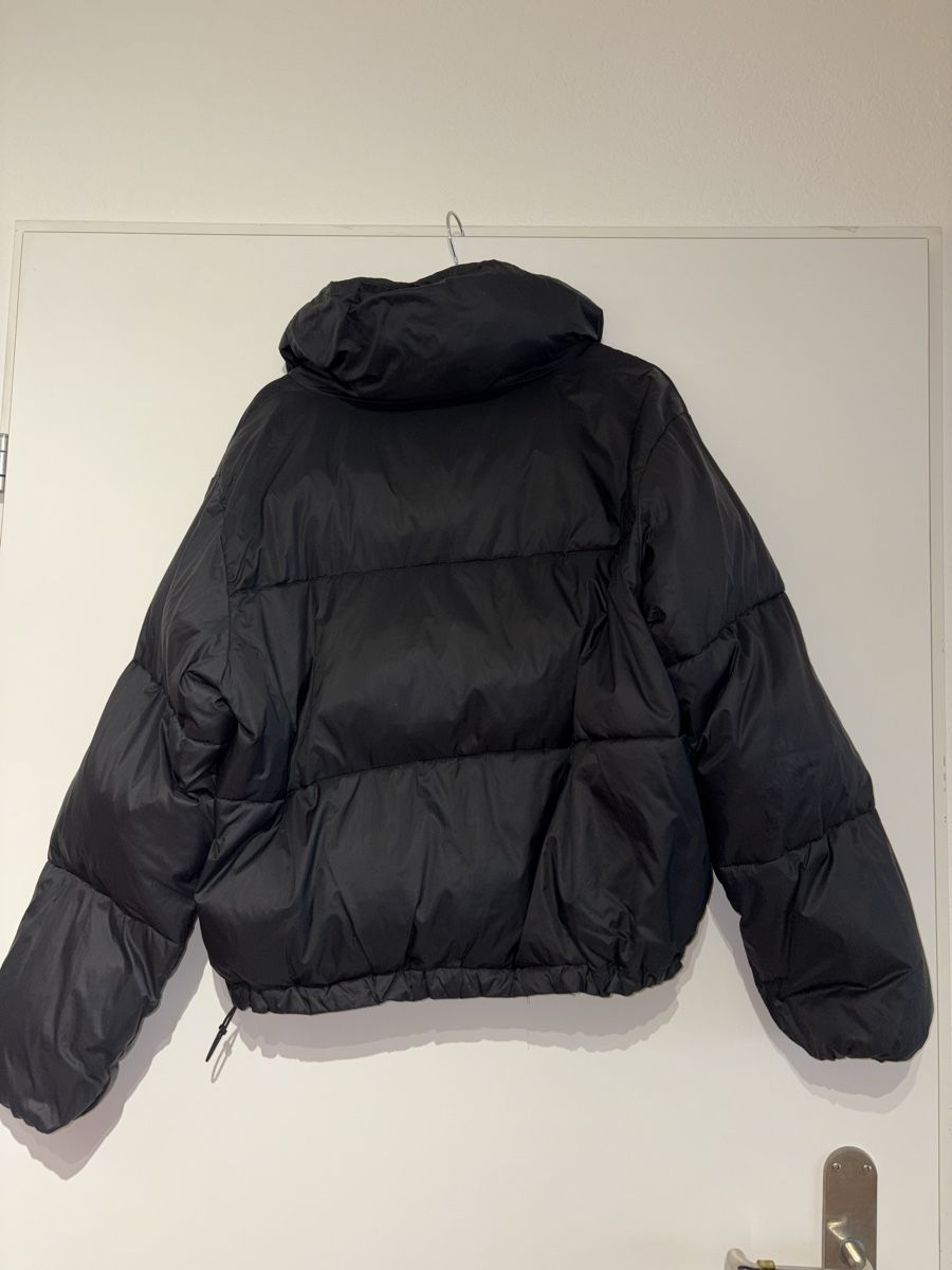 Guess Giacche: Winterjacke Guess – Usato da Nänikon venduto da Amerika73 2