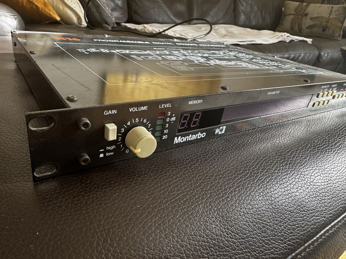 Strumenti musicali: Montarbo R16 - Rare vintage FX Processor, Reverb, Delay etc. – Usato da Zürich venduto da 1cut2 2