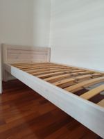 Holzbett weiss lackiert inkl. Lattenrost