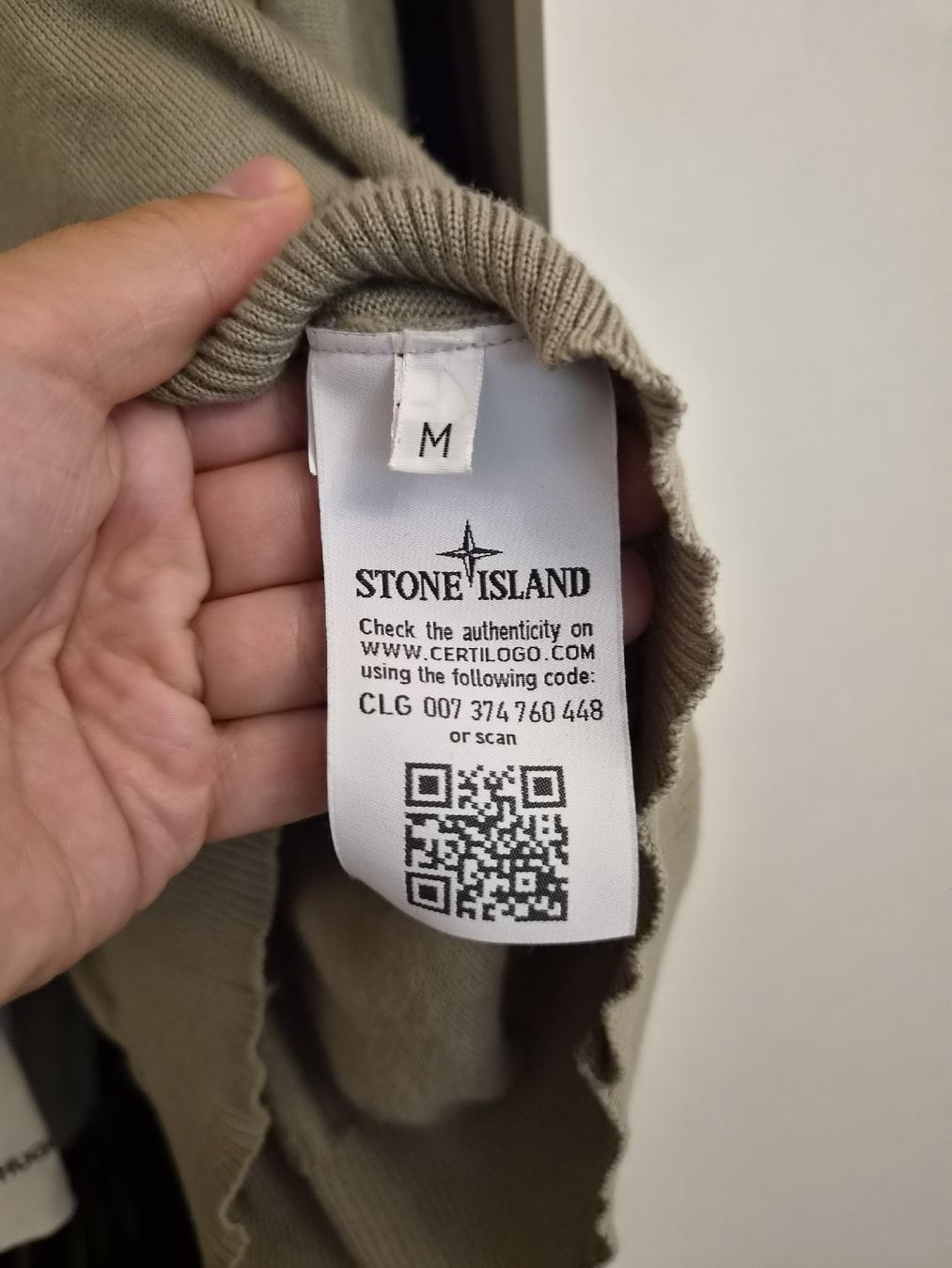 Stone Island Maglioni & Felpe: Stone Island Pullover Gr. M olivegrün – Usato da Gretzenbach venduto da melchior99 1