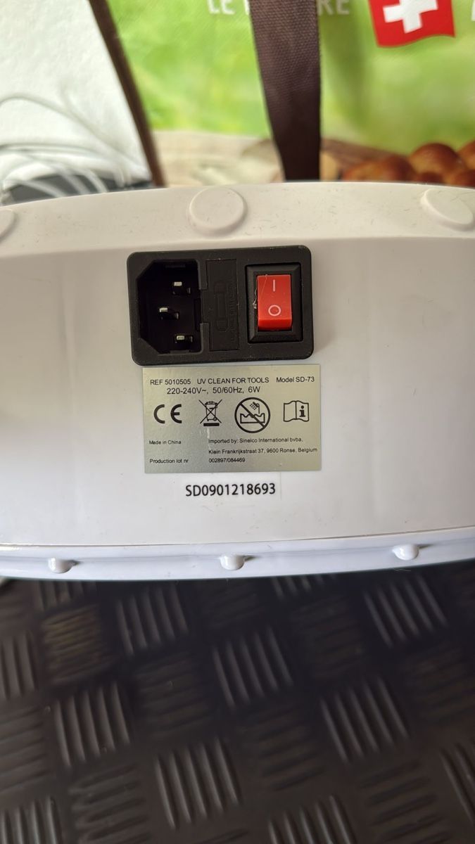 Pasti del neonato: Sibel UV cleaner Sterilisationsgerät – Usato da Steg im Tösstal venduto da Beckerbande 1