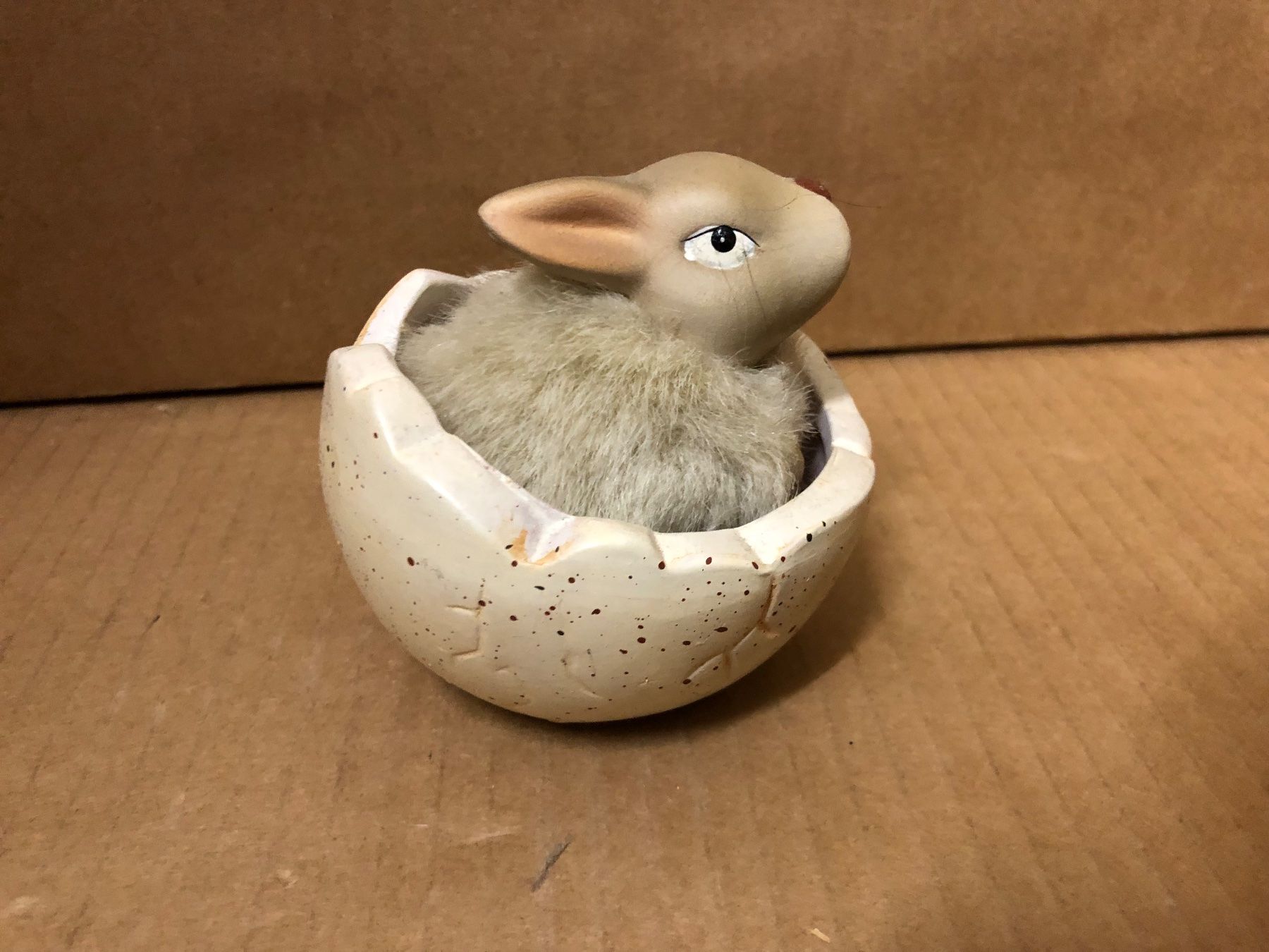 Tutte le decorazioni: Hase in Eierschale stehend – Usato da Eschlikon TG venduto da 1.- 4