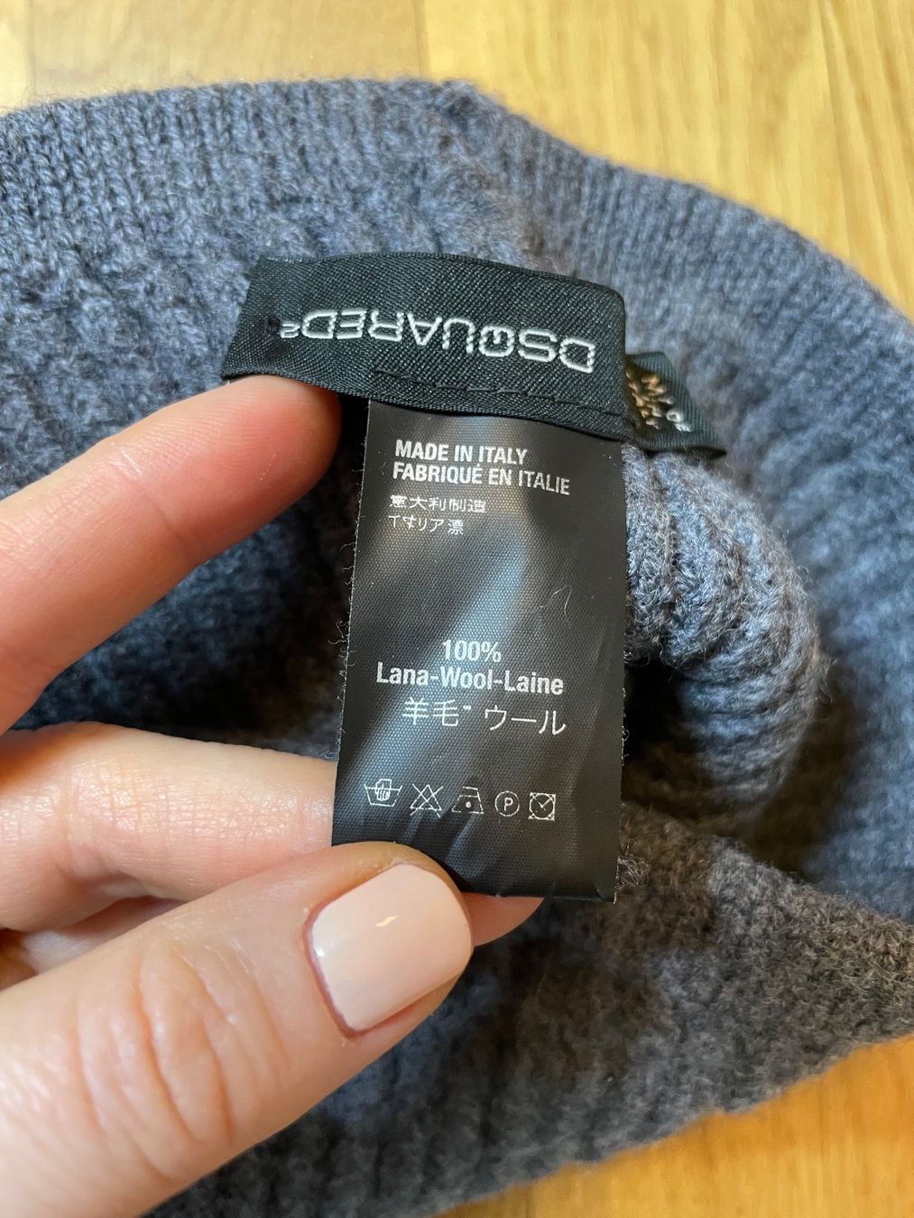 Hüte, Mützen & Caps: Pom pom hat DSQUARED Made in Italy One size – Gebraucht aus Zug von dim_np7l 1
