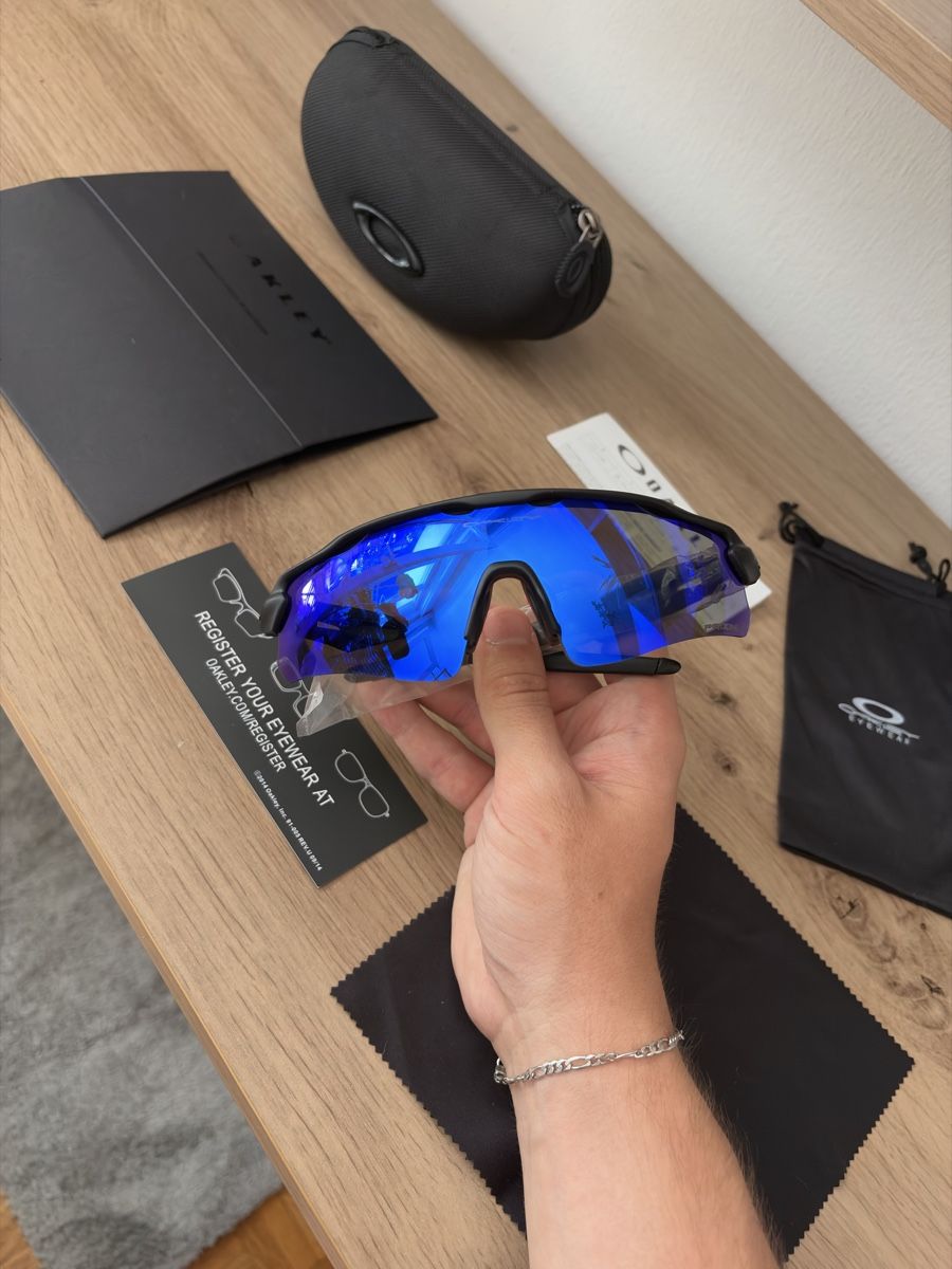 Brillen & Gläser: Oakley Radar EV Path – Neu und originalverpackt aus Meyrin von silencator